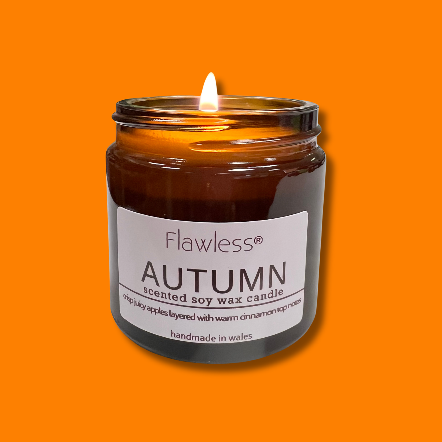 Apple and Cinnamon Scented Candle - Autumn