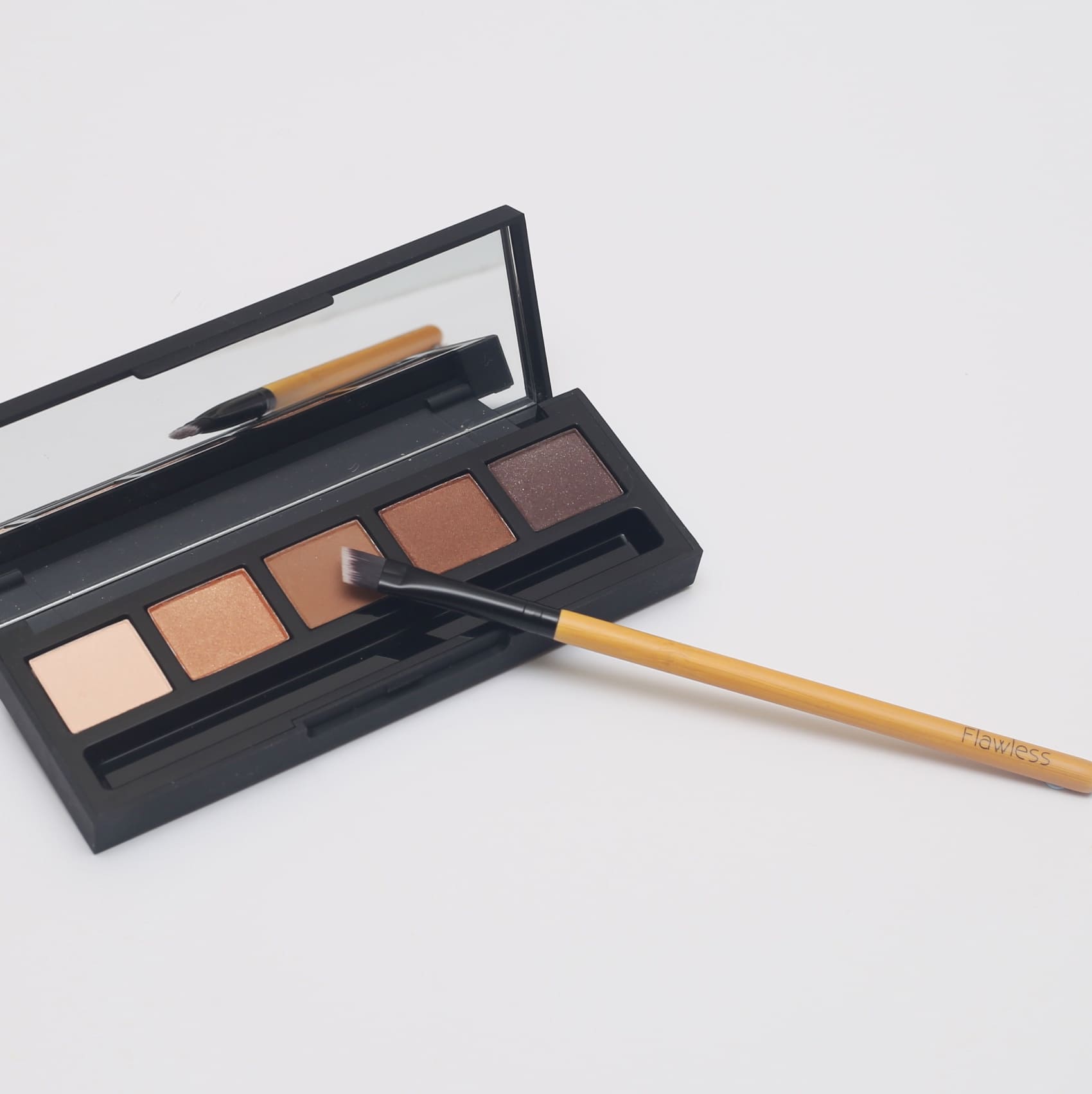 Flawless Eye Brush