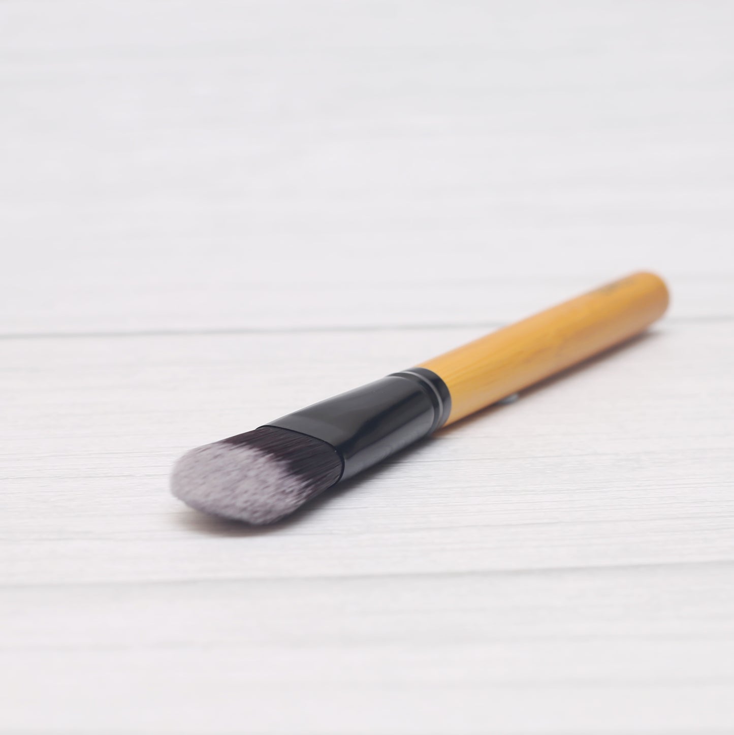 Flawless Foundation Brush 